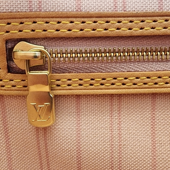 Louis Vuitton Neverfull MM - Picture 2 of 16
